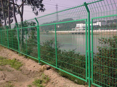 西藏公路護欄網(wǎng)